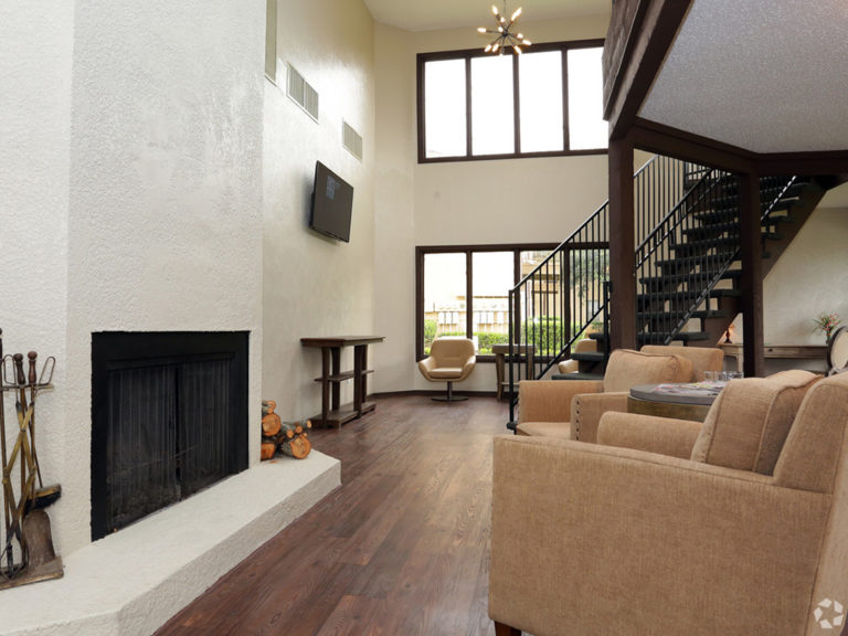 Willow Lake Apartment complex in Longview, Texas